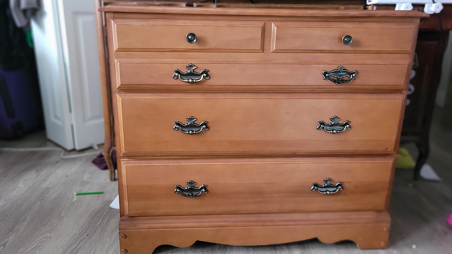 Dresser