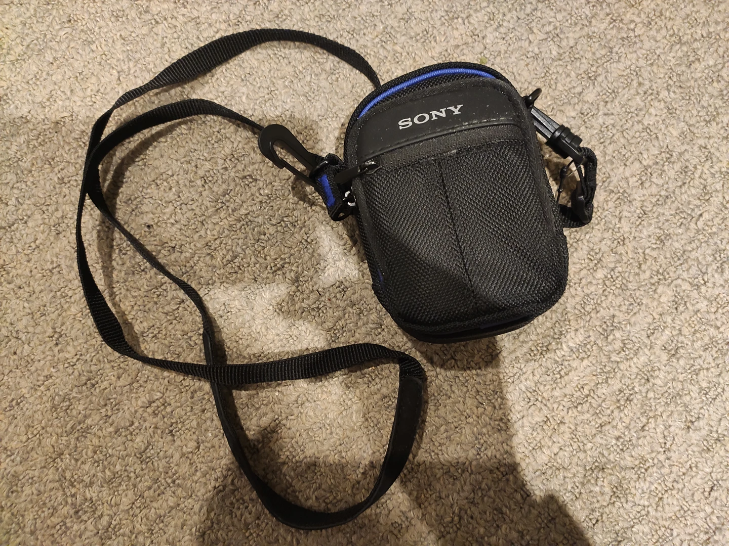 Sony Cyber-shot HX80 18.2MP 30x Optical Zoom Digital Camera - photo 3