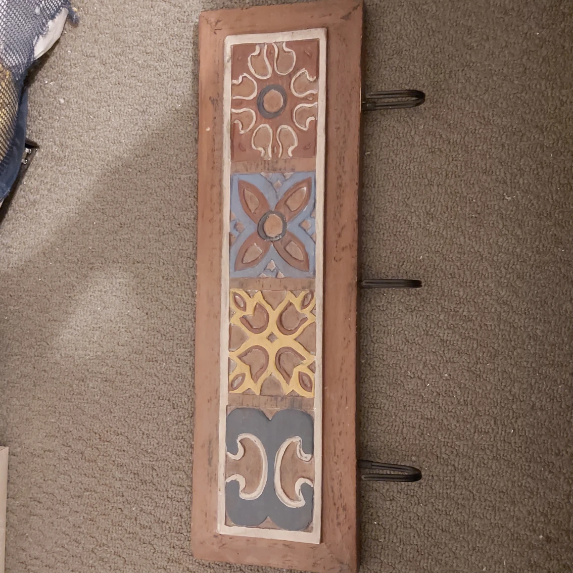 Coat hanger thumbnail