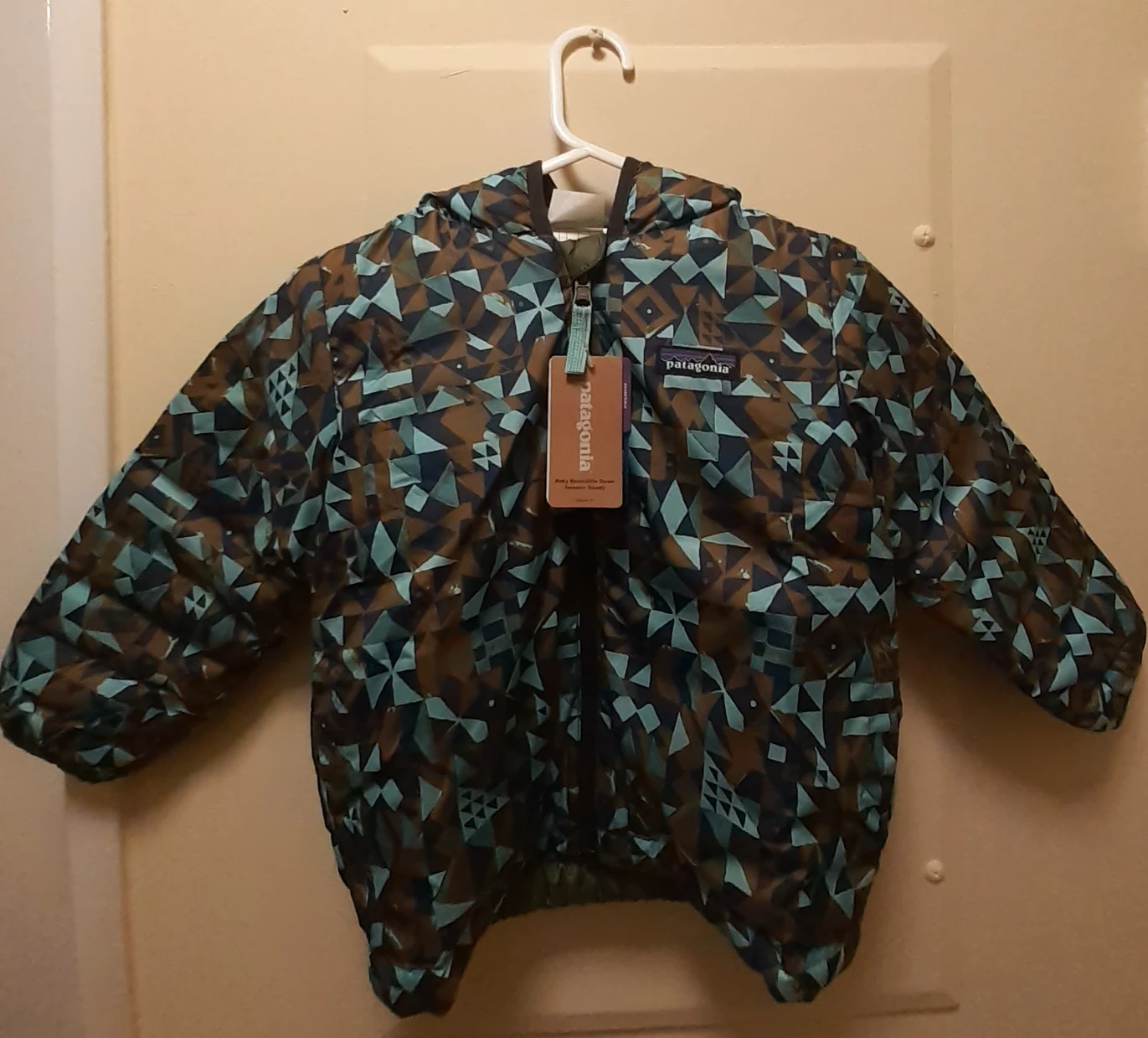 Brand New 3T Patagonia Baby Reversible Down Coat thumbnail
