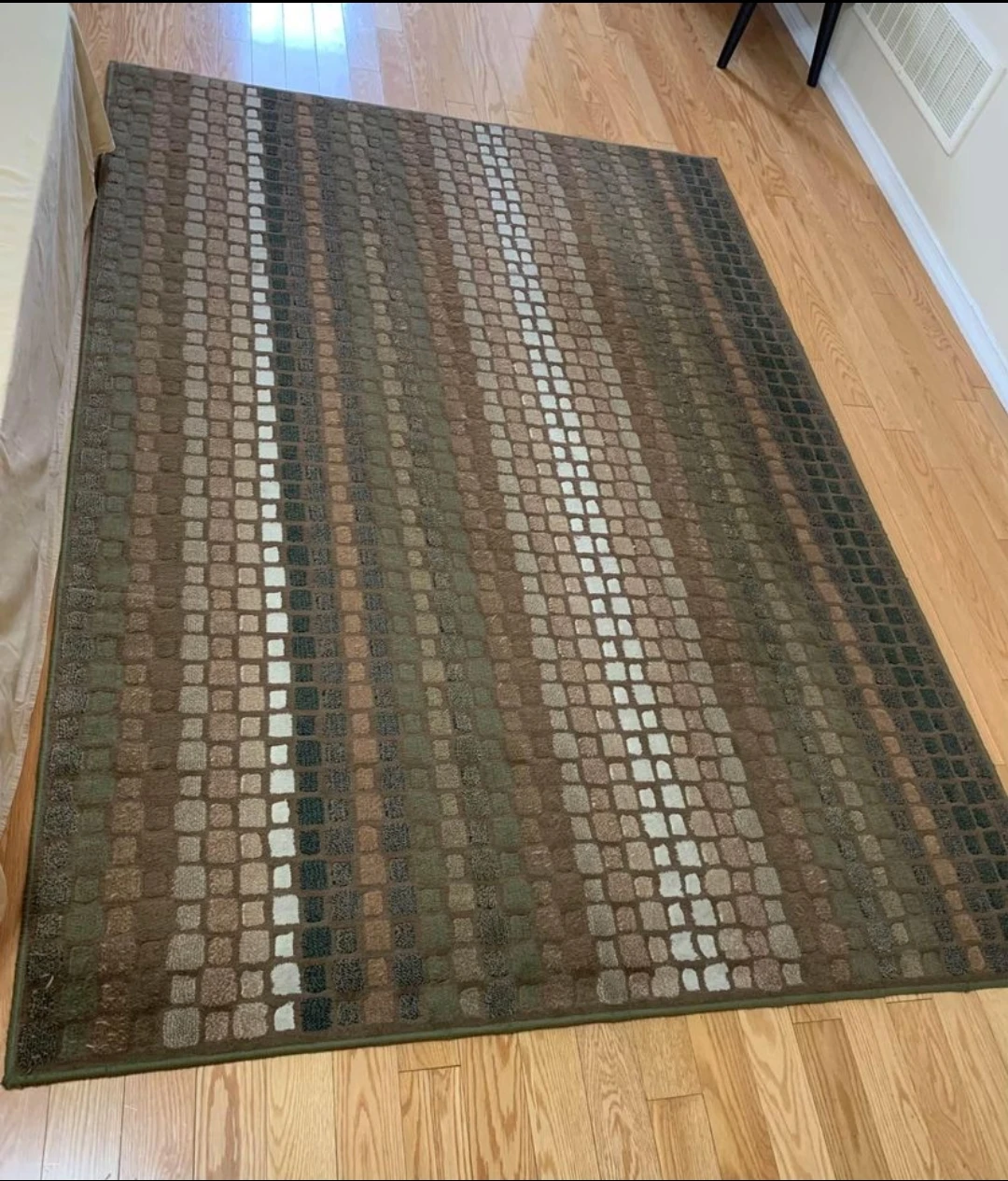 Area Rug In Green & Brown Color 
Size 7'×5' (231.4×160cm) thumbnail