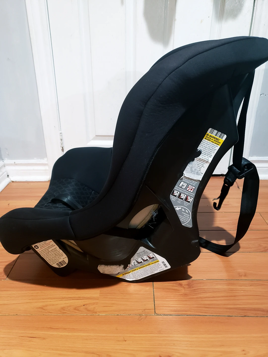 cosco car seat - photo 2