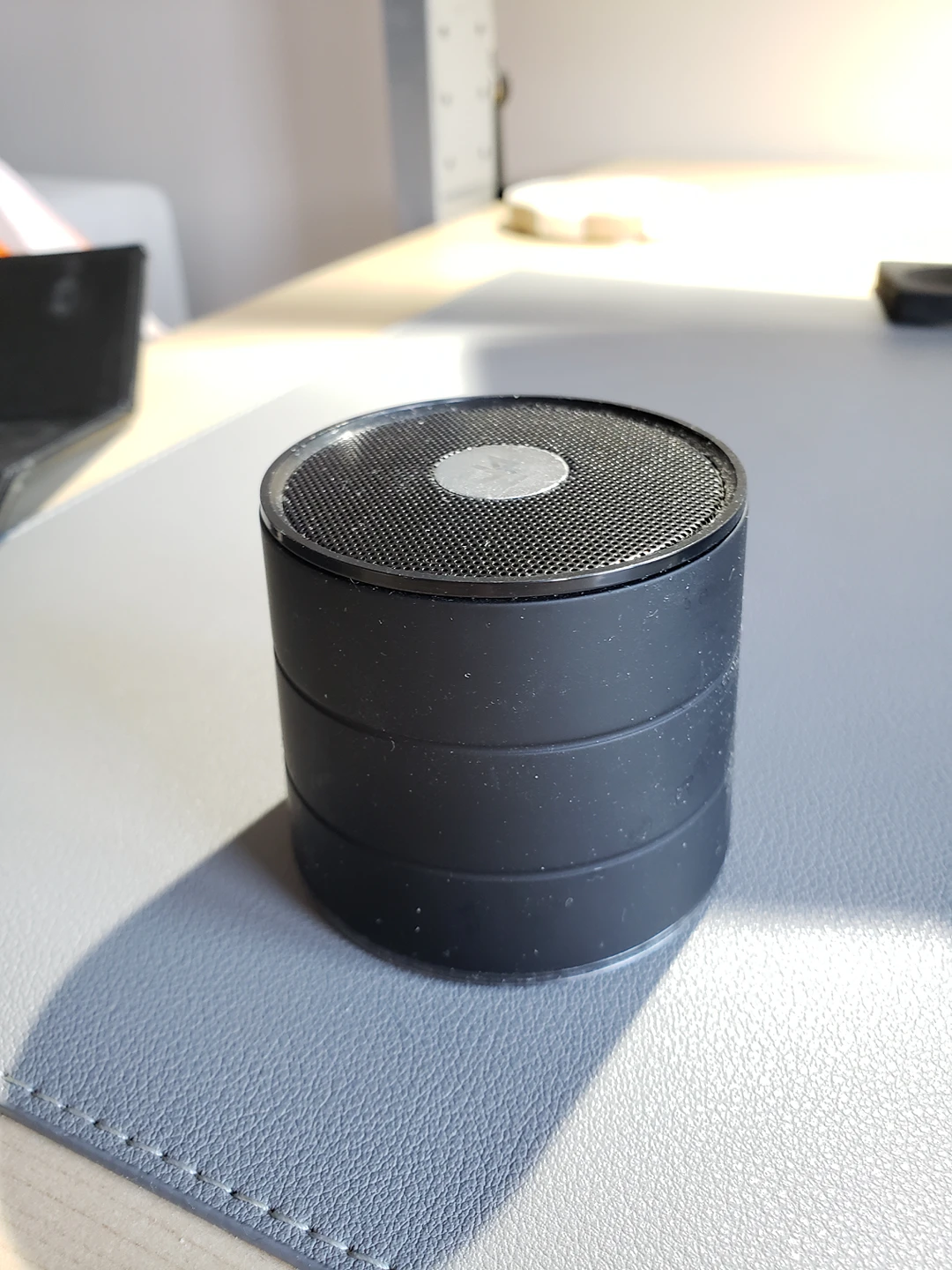 Protable Bluetooth MIC Speaker (outdoor/indoor)