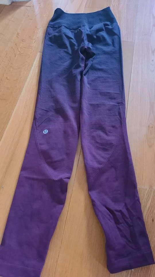 Sz 2 Lululemon leggings thumbnail