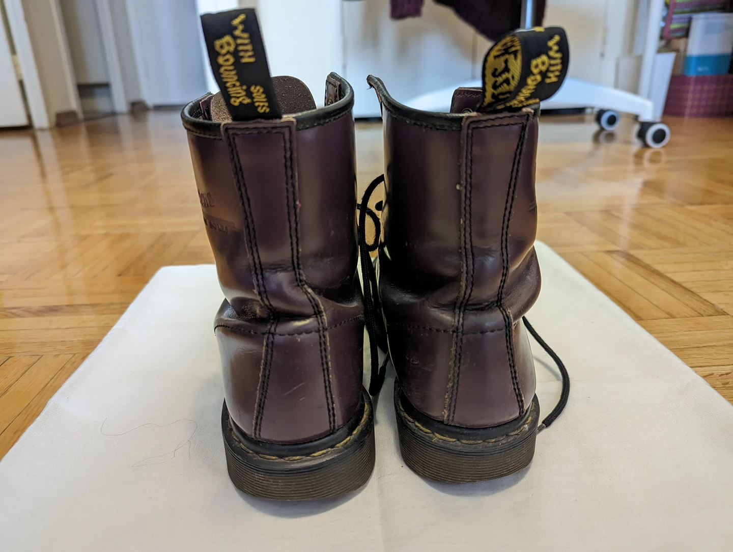 Dr. Martens Boots purple size 7 - photo 4