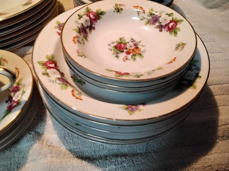 Collection of Sango Japan China Dishes at Least 5 Sets image indicator(4)