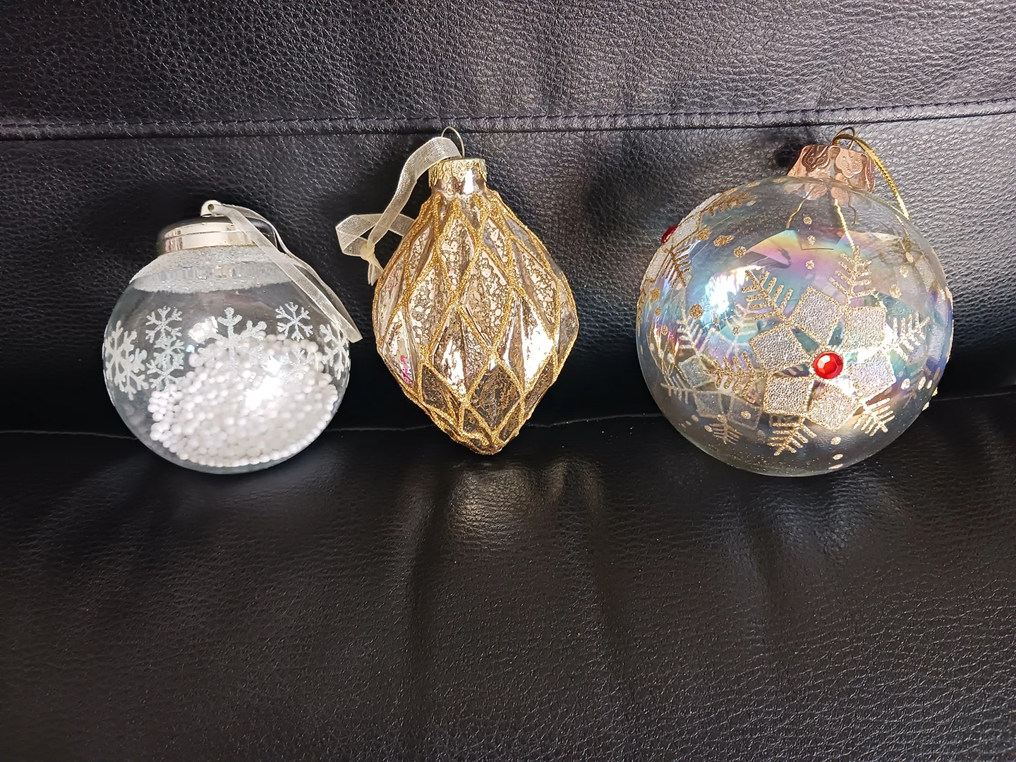 Clear Christmas Balls image indicator(2)