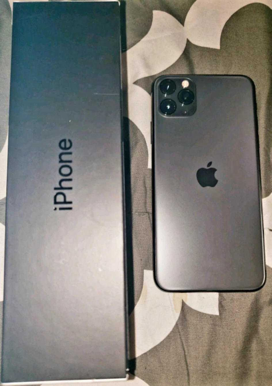 iphone 11 pro max 64 gb black - photo 4
