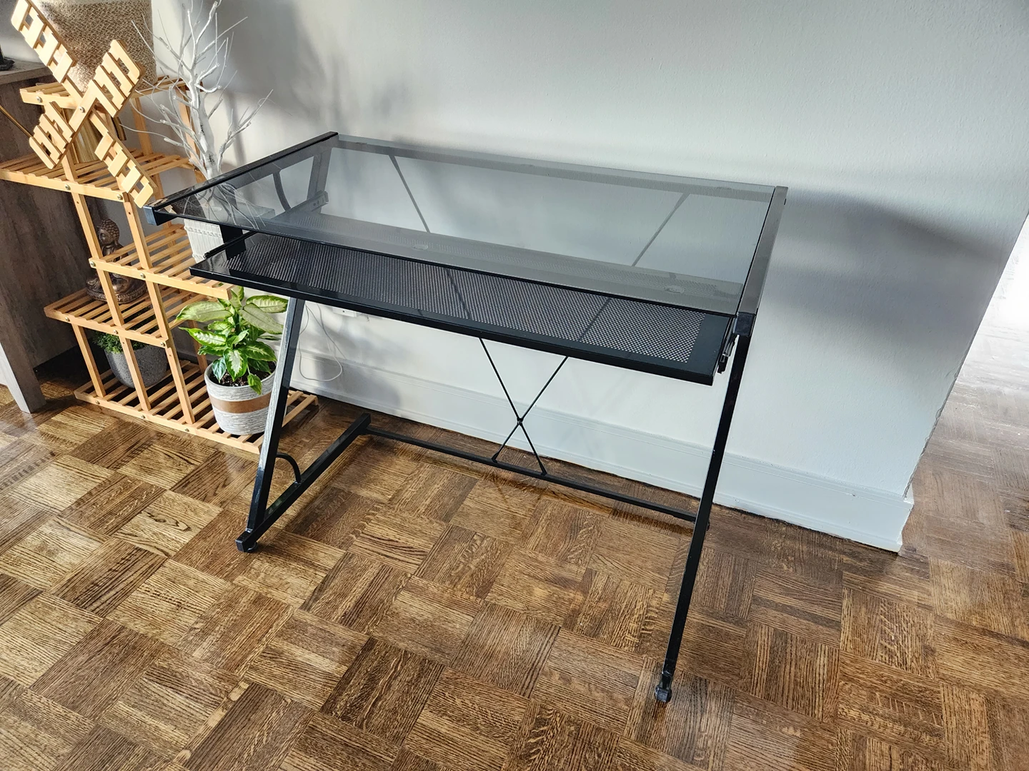 Computer Desk/Writing Desk thumbnail