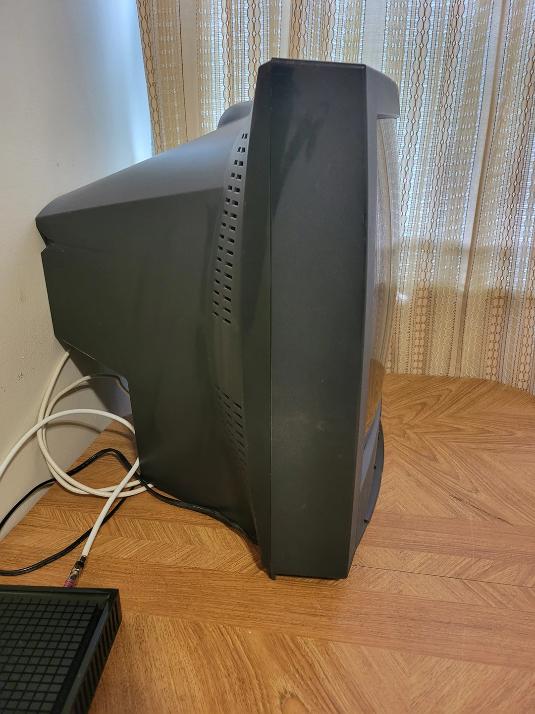 T V