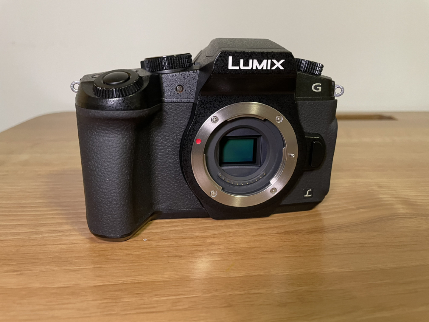Lumix G85 Panasonic Mirrorless 4K Video Camera Micro Four Thirds
