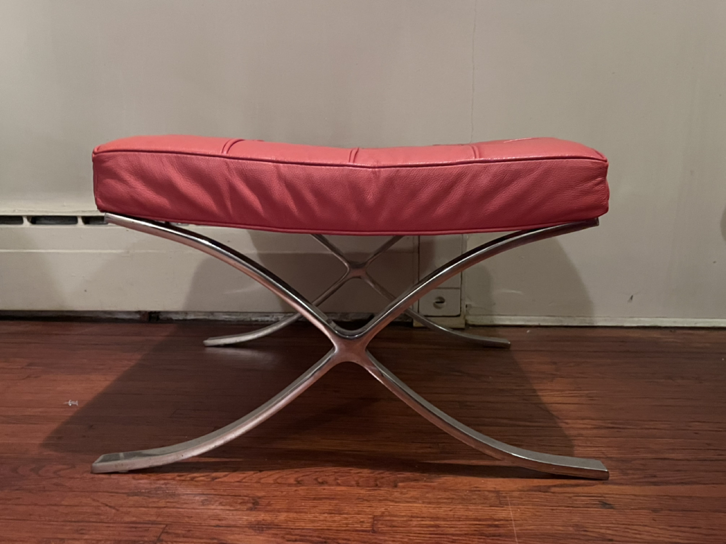 Modern Barcelona Chair w/Ottoman - photo 5