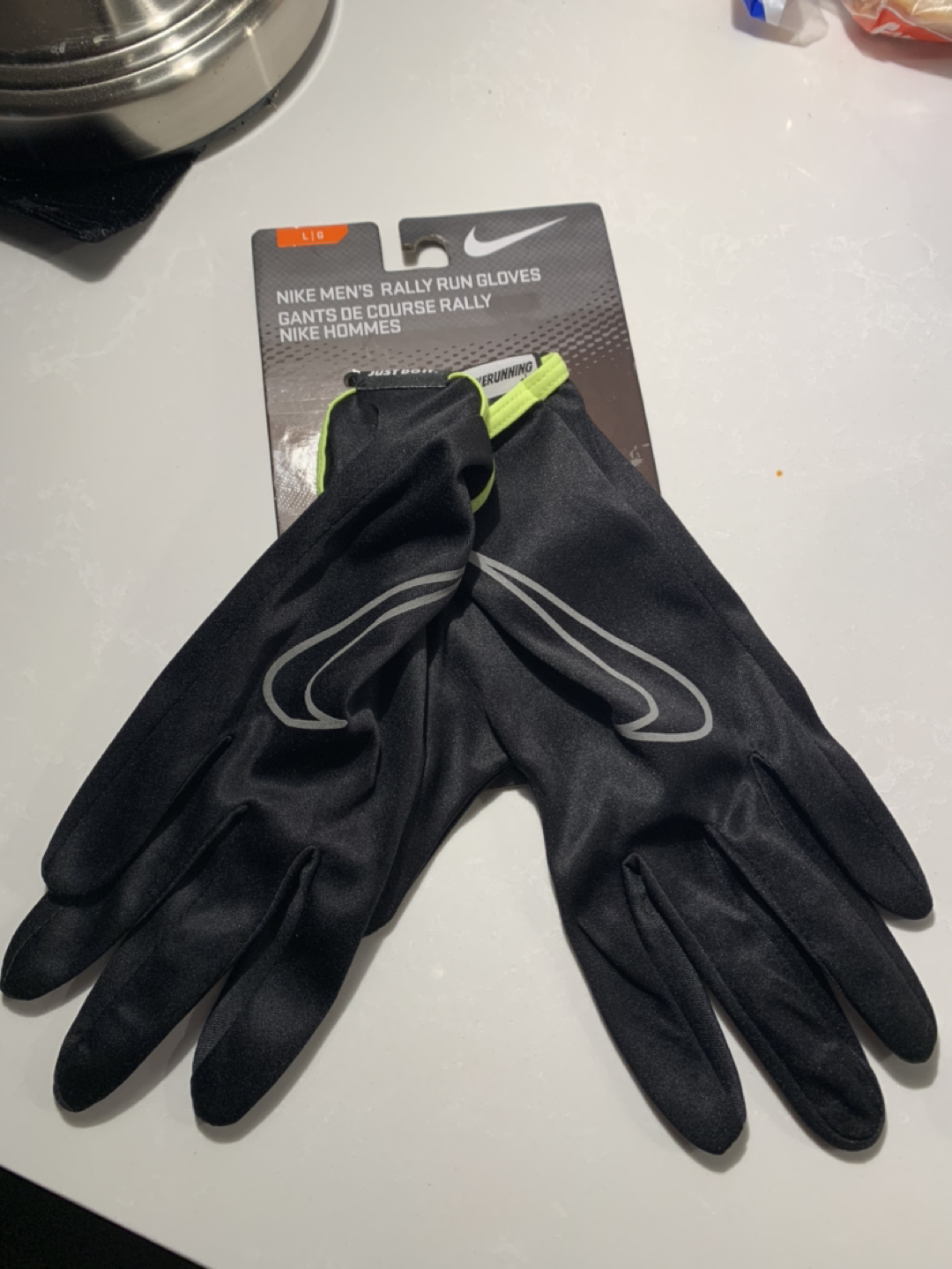 Nike running gloves NEW W. TAGS image indicator(9)