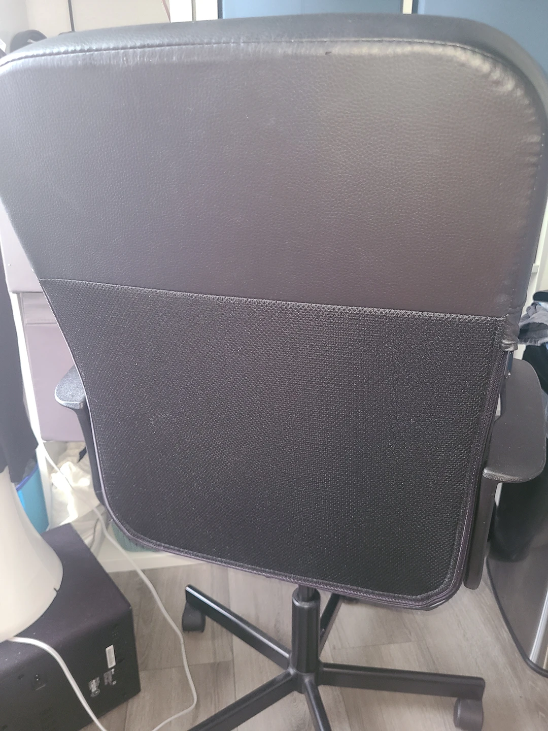 Black chair - photo 2