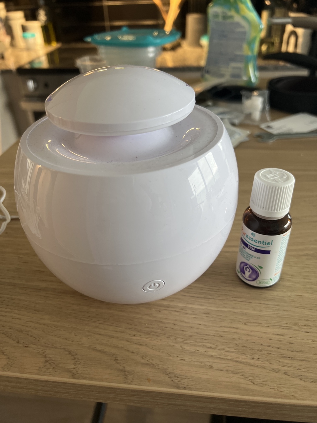 small diffuser machine w lavender oil thumbnail