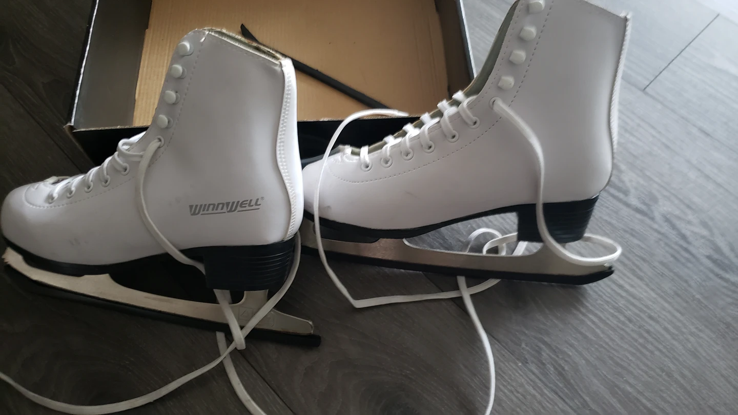 Skates- women/youth
