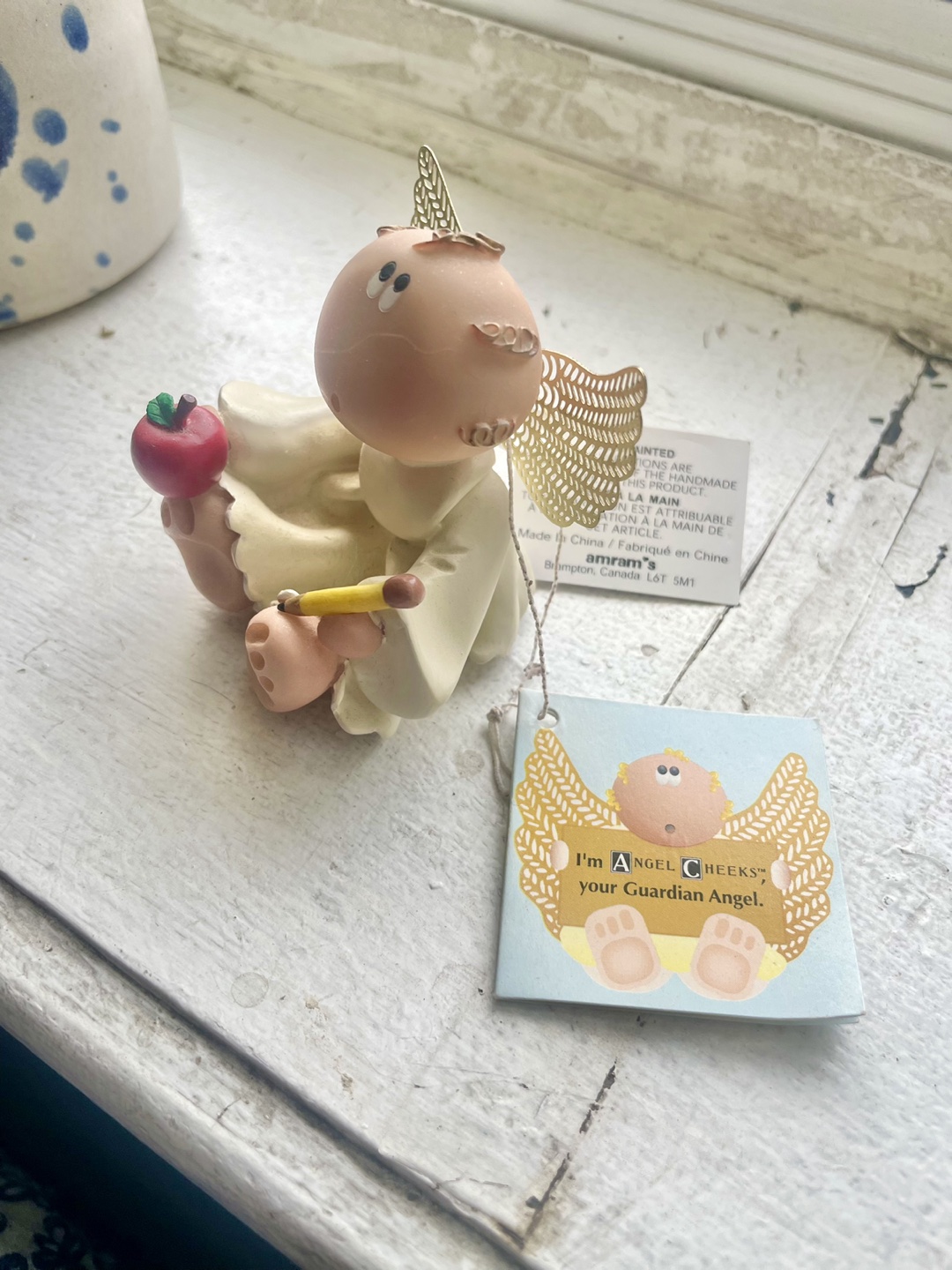 Vintage figurine Angel Cheeks guardian angel with gold wings NWT image indicator(3)