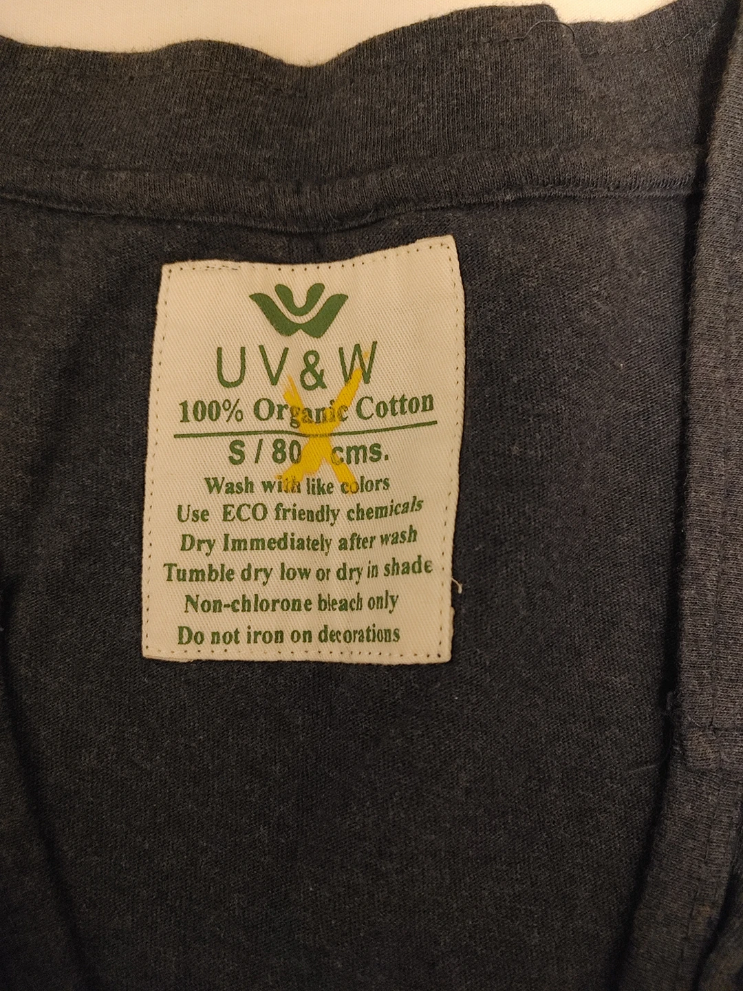 Deep neck 100% organic cotton top image indicator(2)