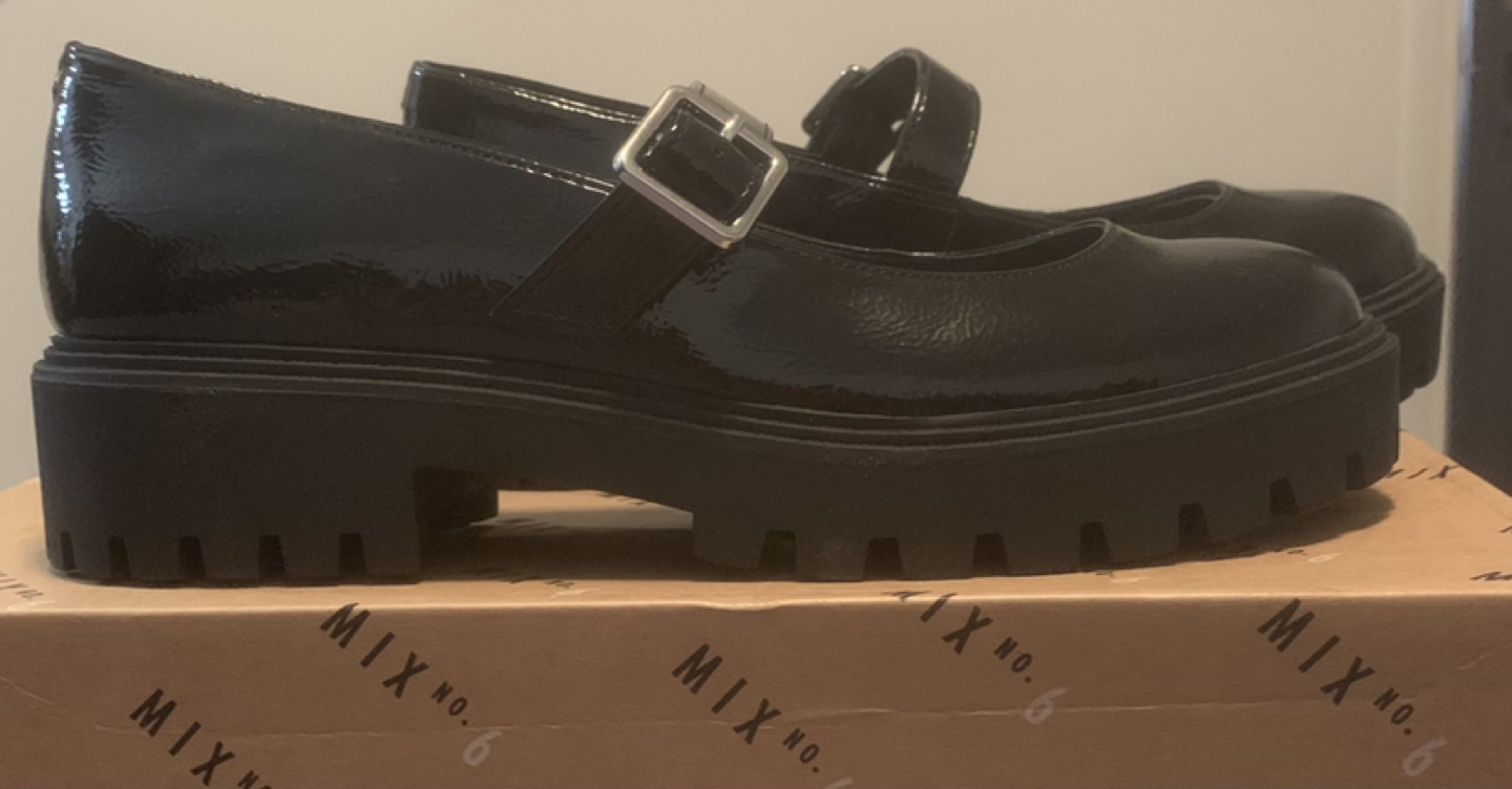 Black Mary Jane shoes thumbnail