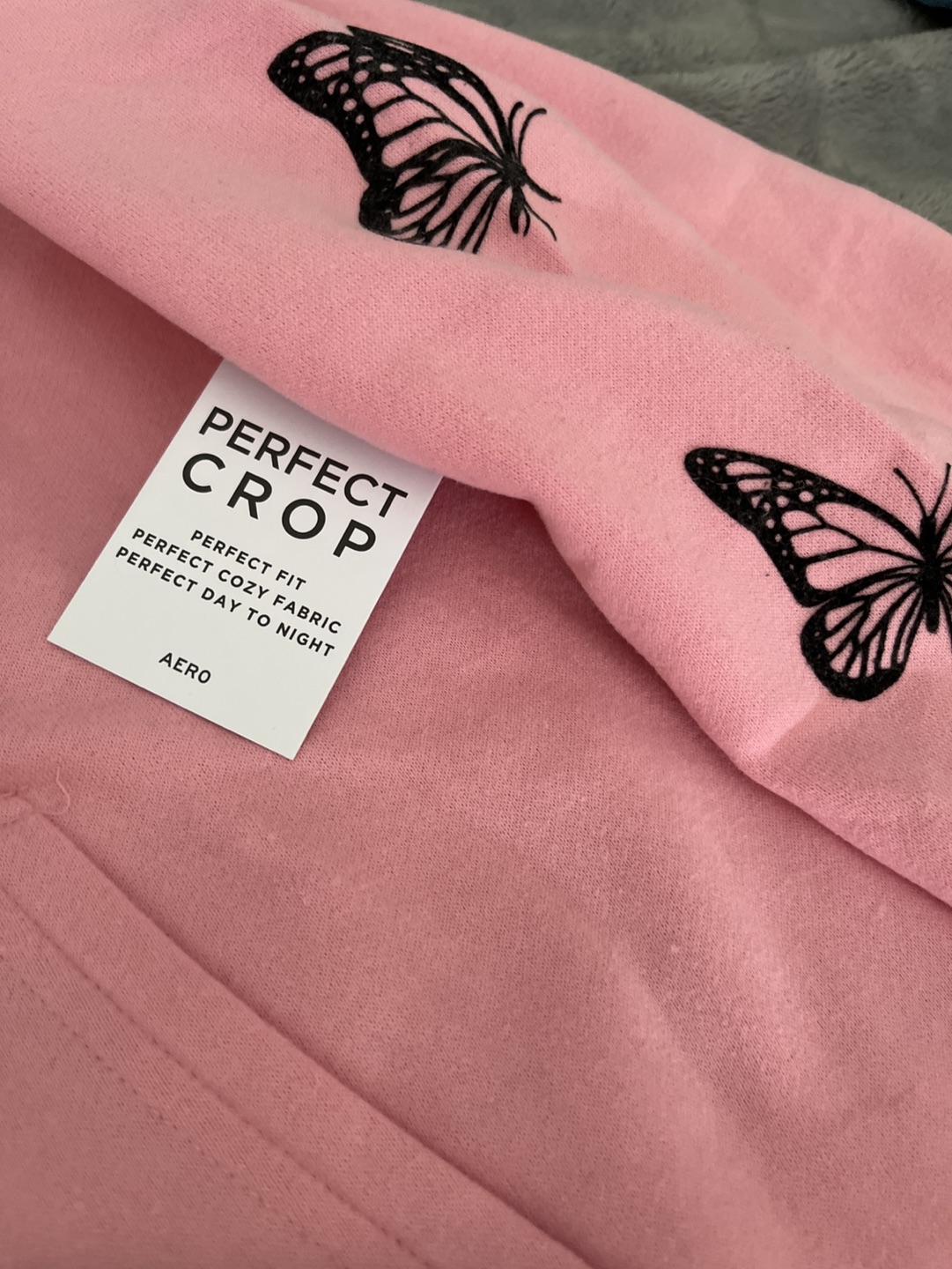 Aeropostale Medium image indicator(6)