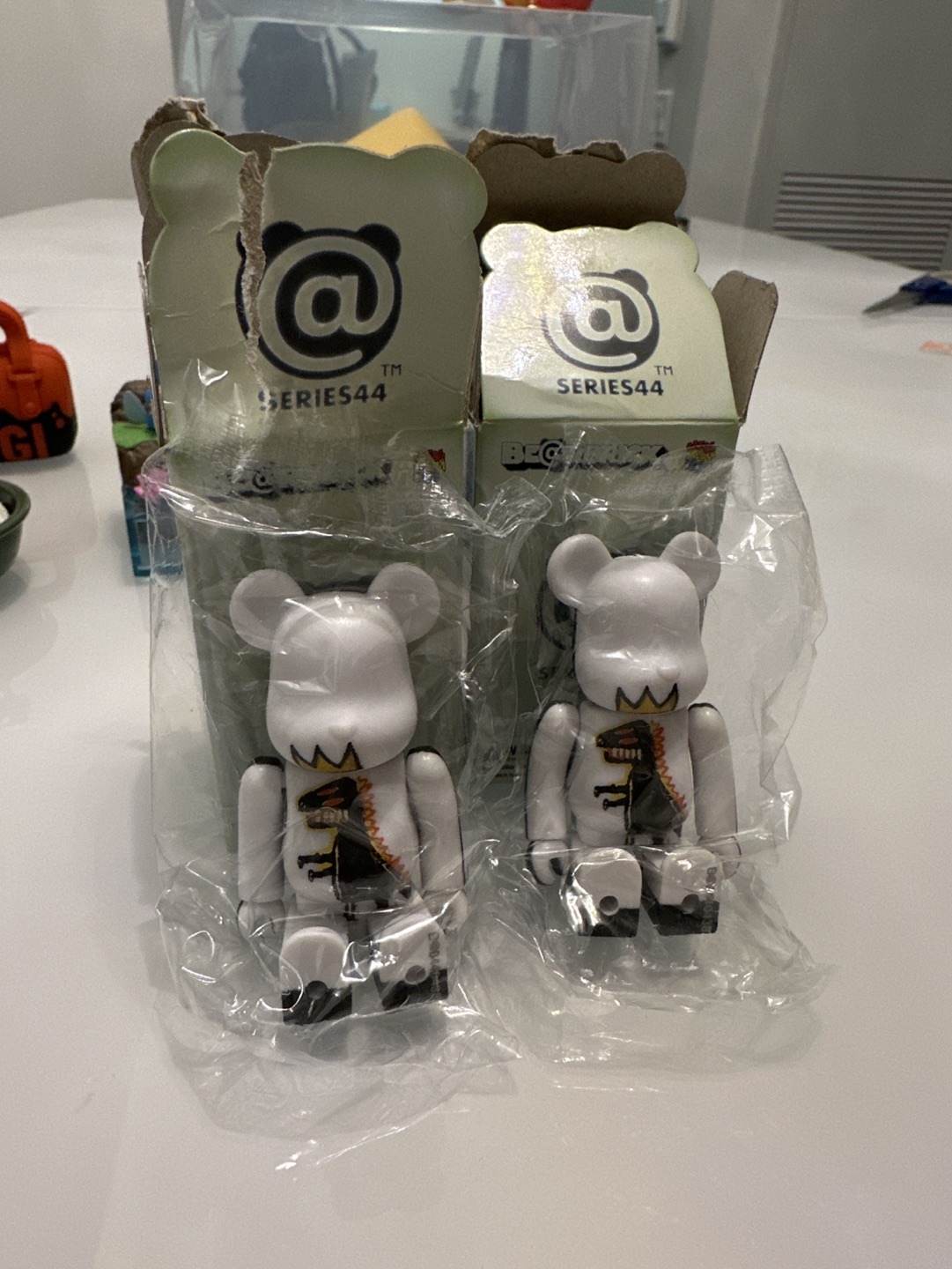 Bear Brick Series 44 Basquiat thumbnail