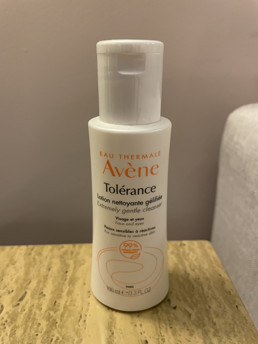Avène extremely gentle cleanser thumbnail