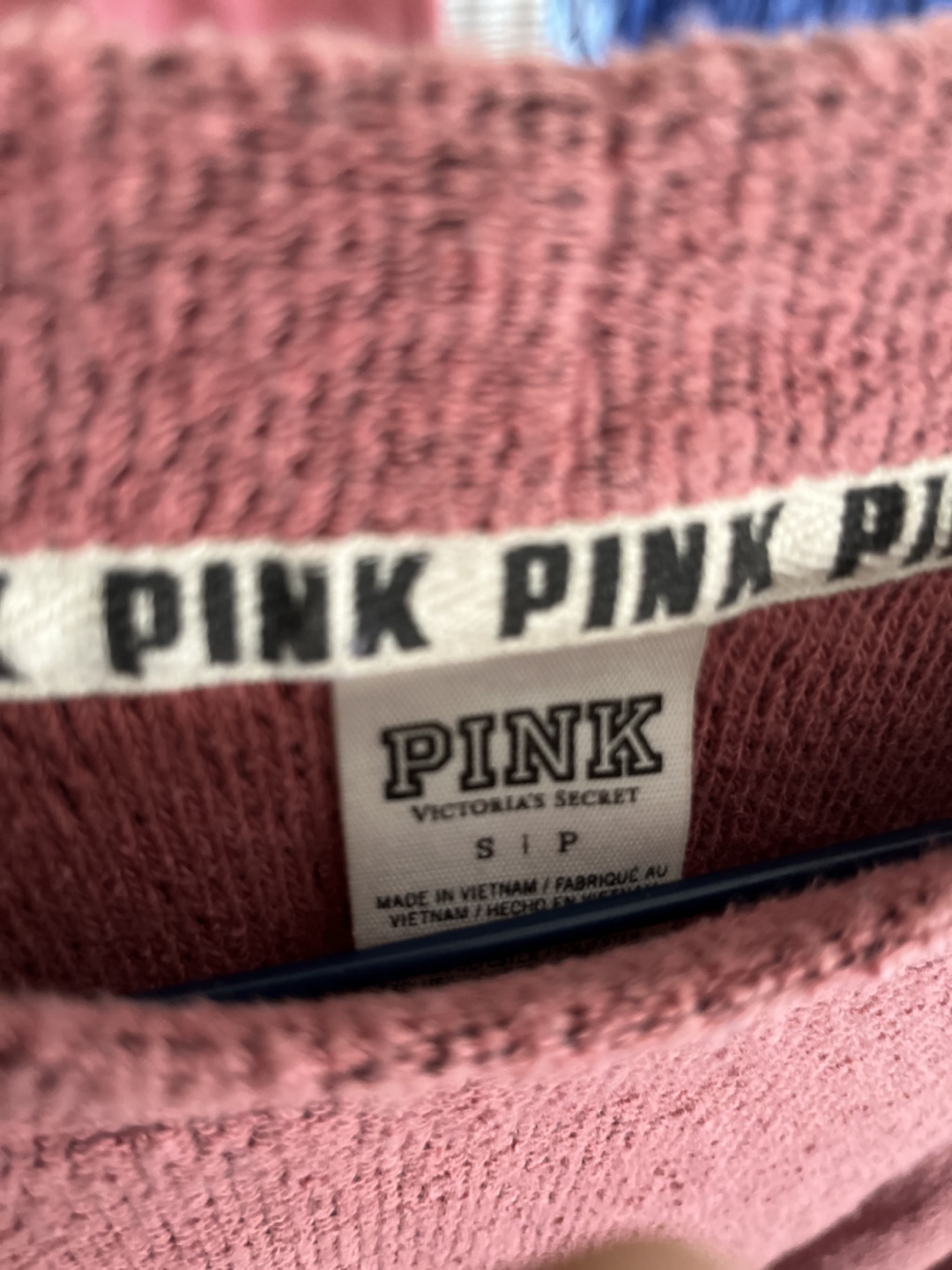 PINK VICTORIA’s SECRET image indicator(6)