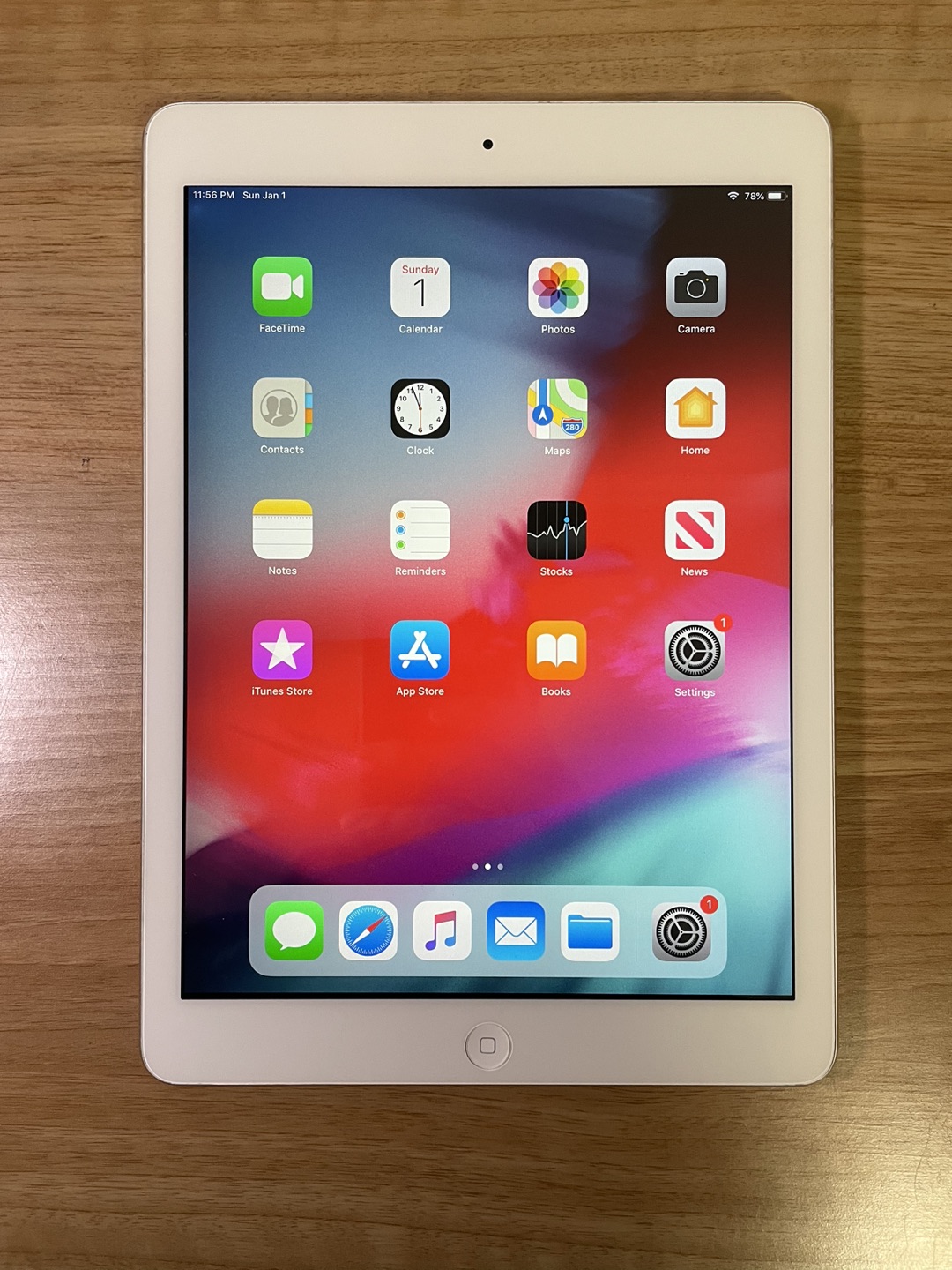Apple iPad Air 1st First Gen- White
