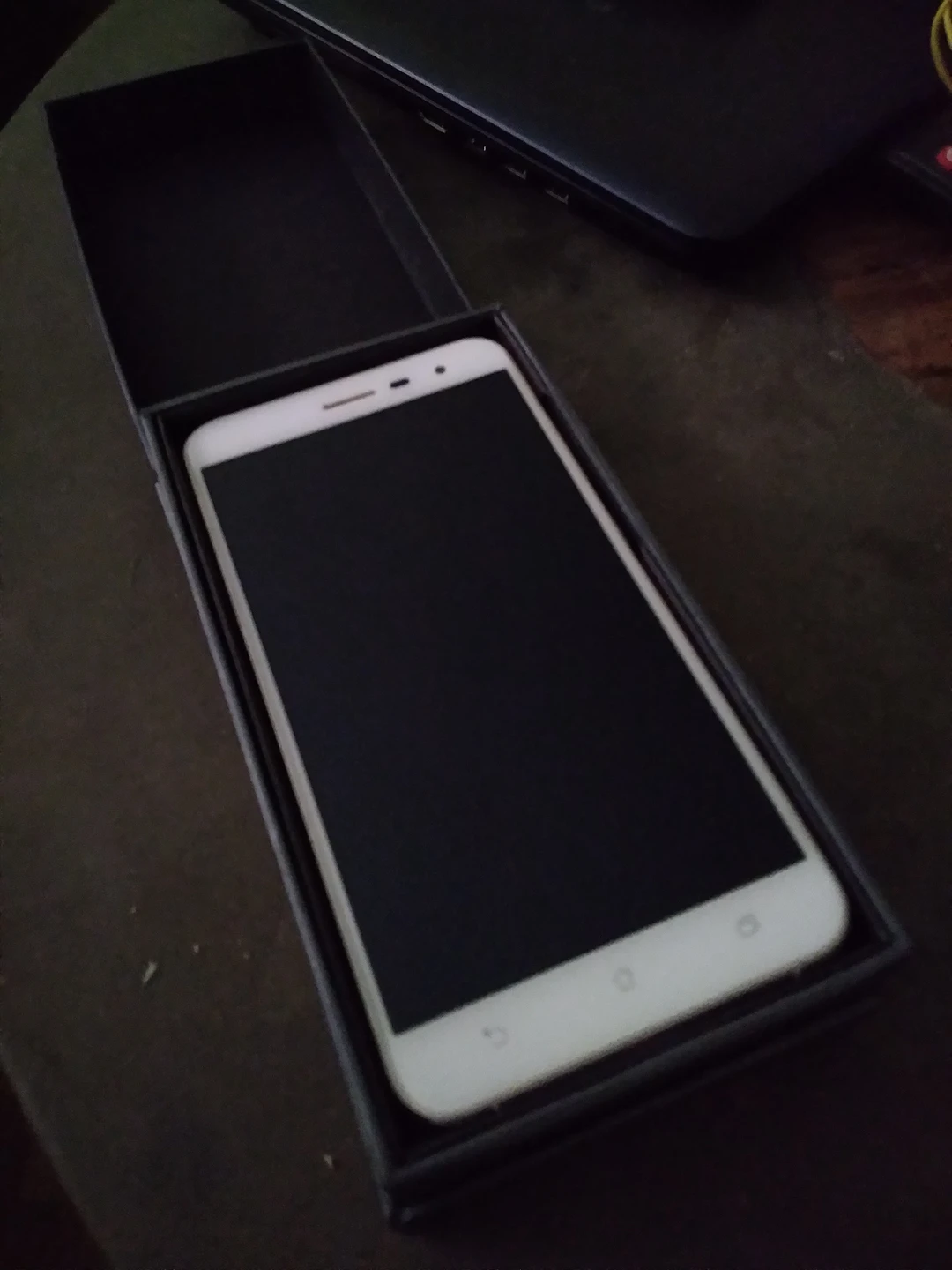 ASUS ZENPHONE 3 thumbnail