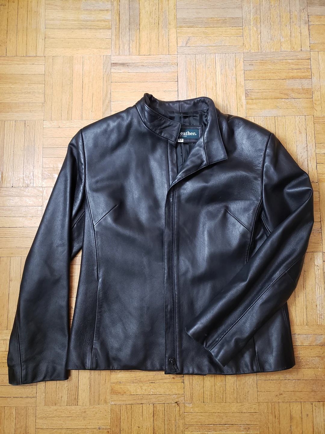 Woman Genuine Leather Jacket 100% Made in CANADA thumbnail