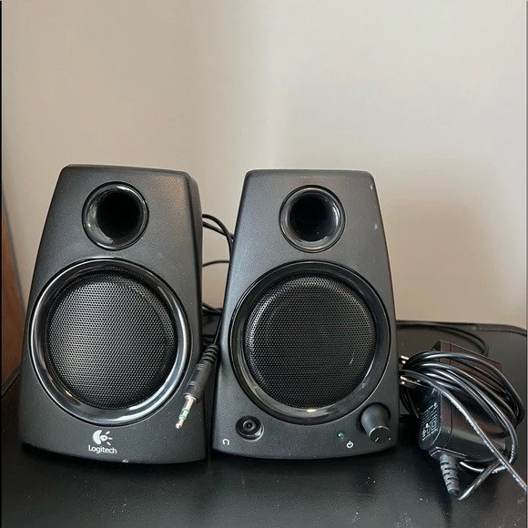 Logitech Computer Stereo Speakers