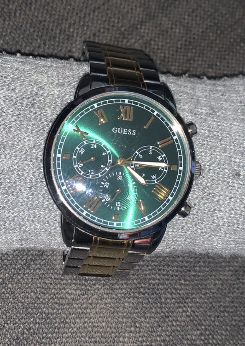 GUESS Men's Analog Quartz Watch - photo 2
