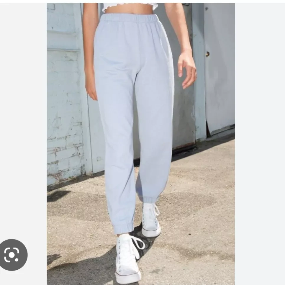 Brandy Melville Rosa Sweatpants thumbnail