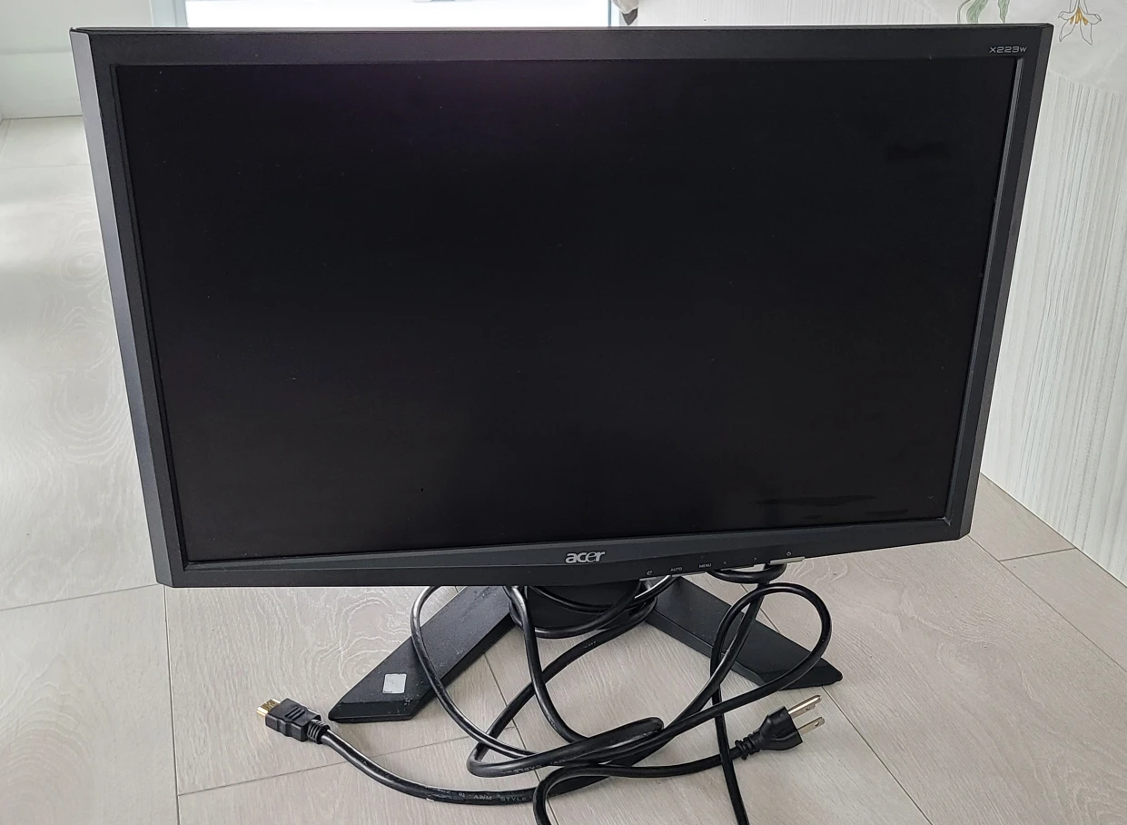 22" Acer monitor