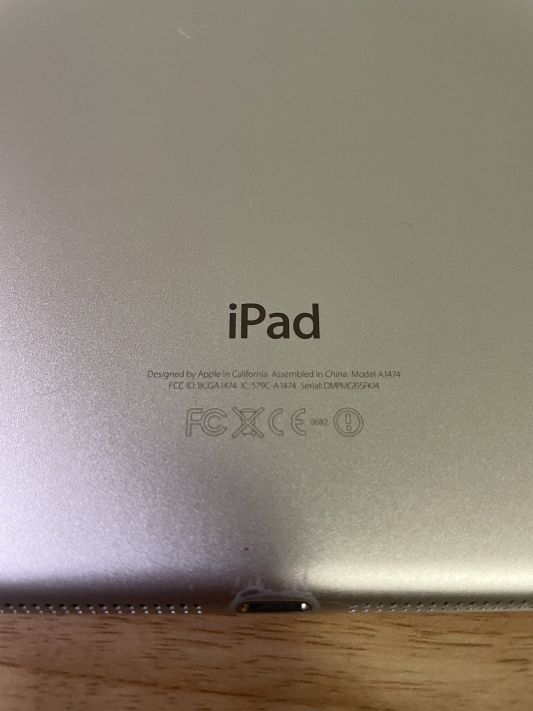 Apple iPad Air 1st First Gen- White - photo 2