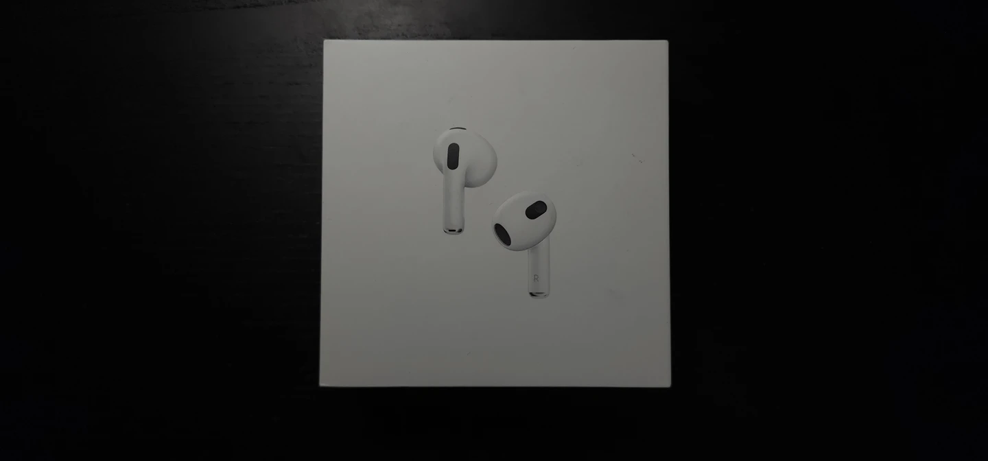 (NEW) Airpods (3rd Gen) with MagSafe Charging Case - photo 2