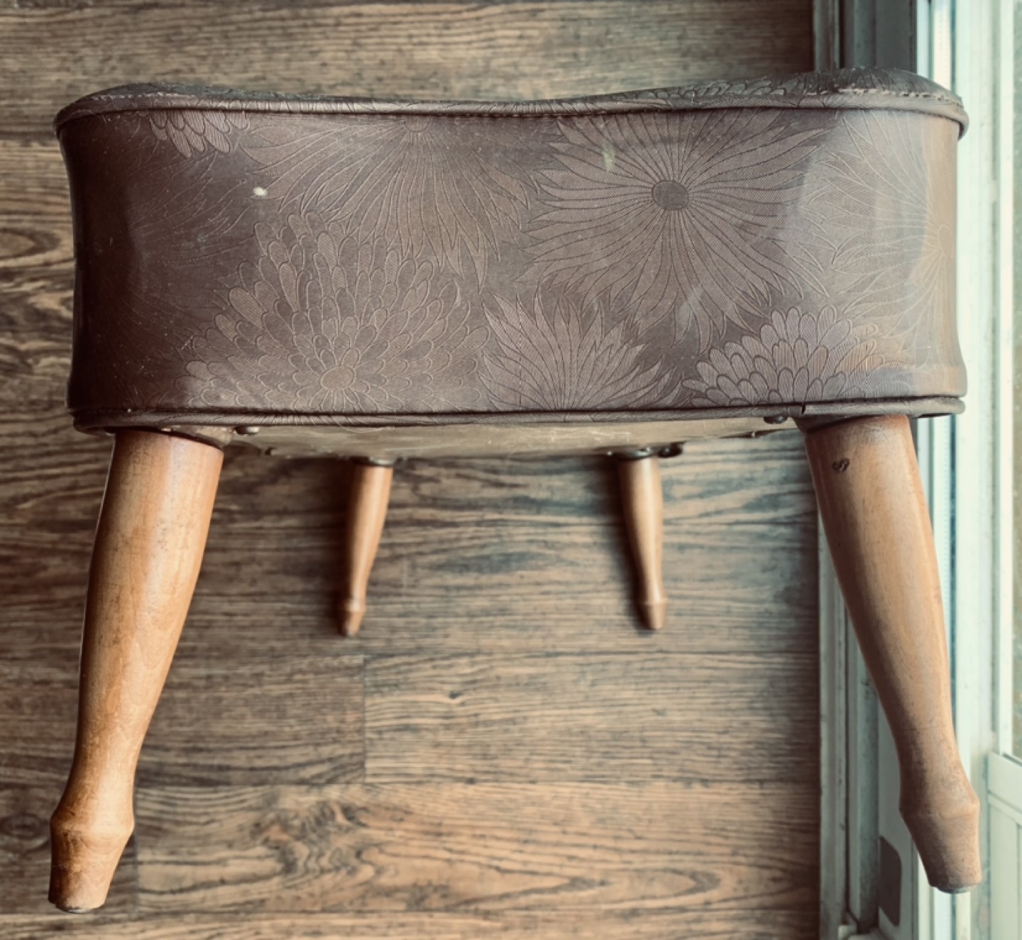 Vintage Vinyl Footstool - photo 3