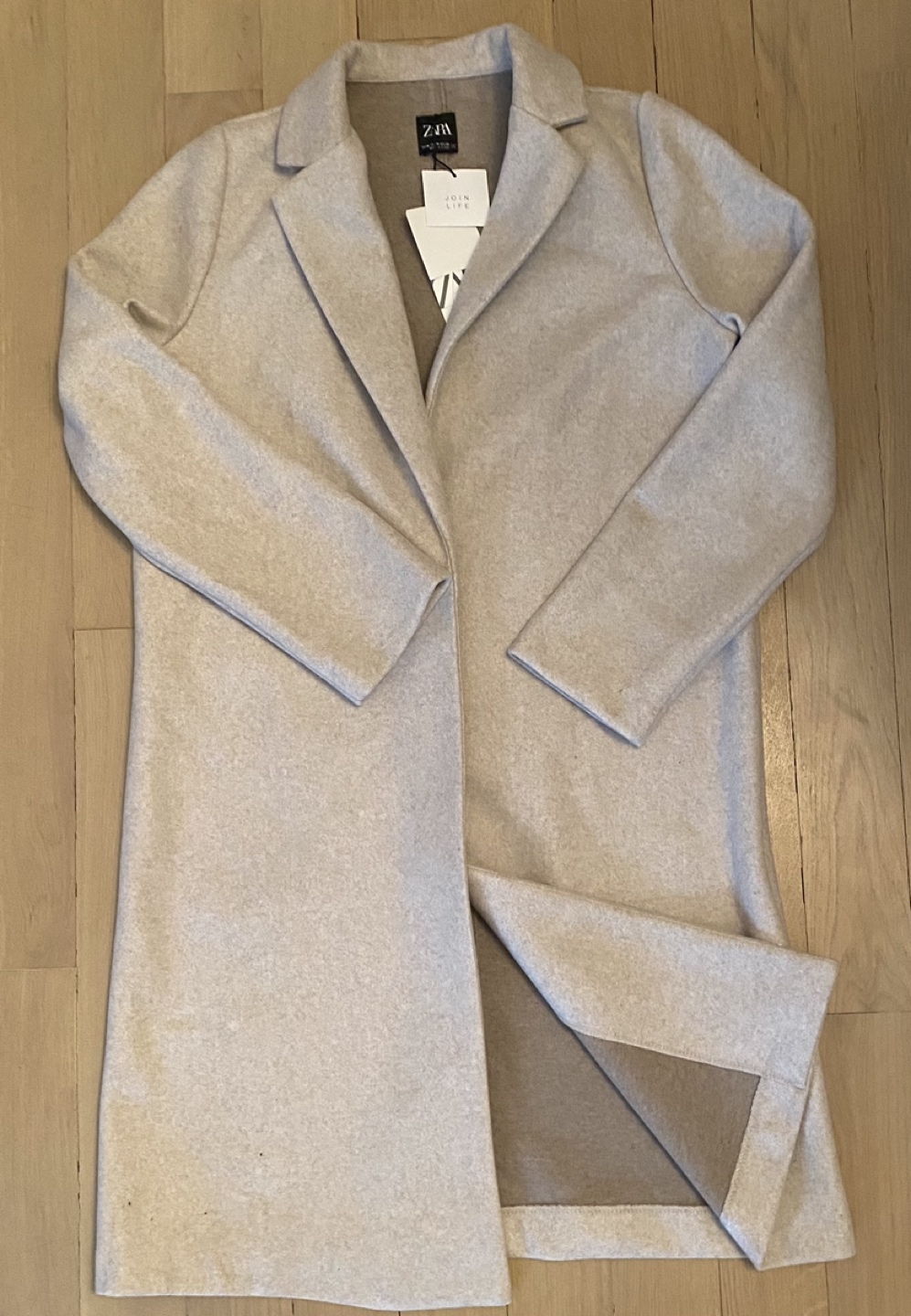 Women’s Coat thumbnail