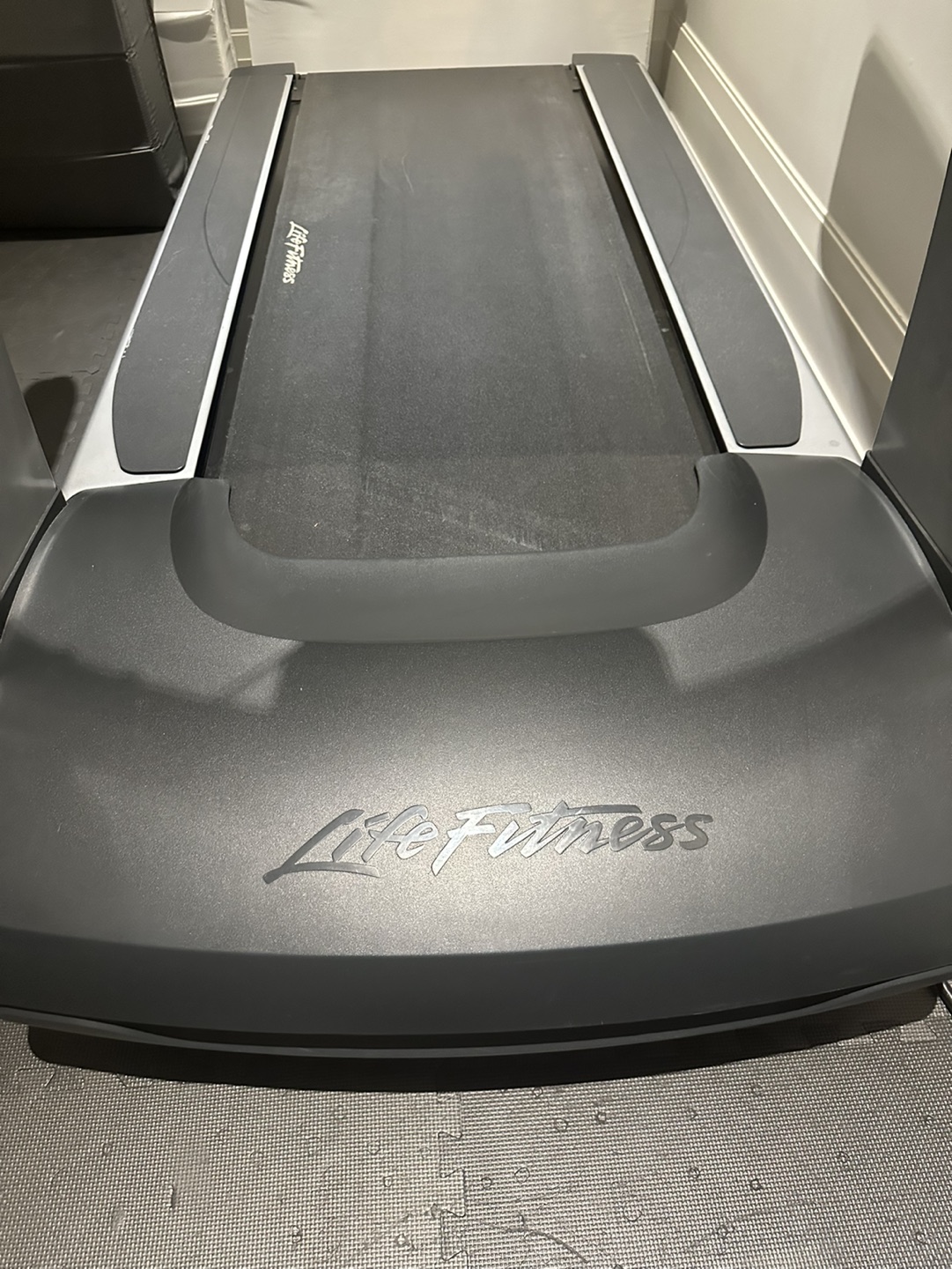 Life Fitness Discover SE 95T Elevation Treadmill - photo 3