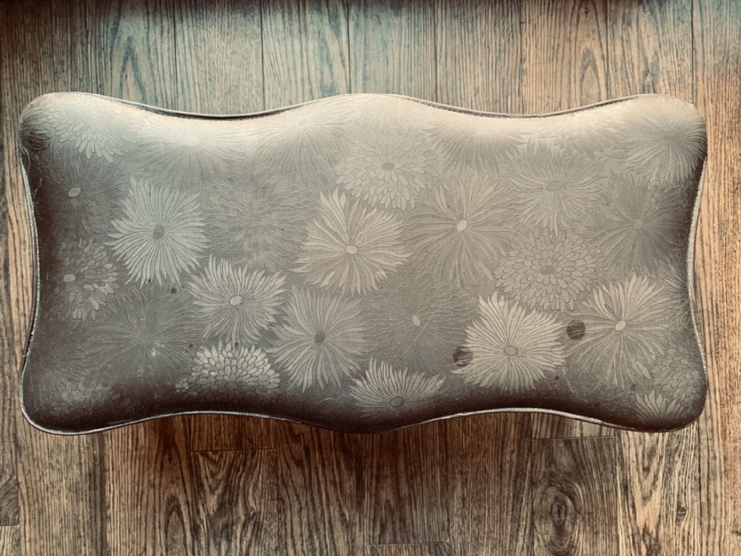 Vintage Vinyl Footstool - photo 2