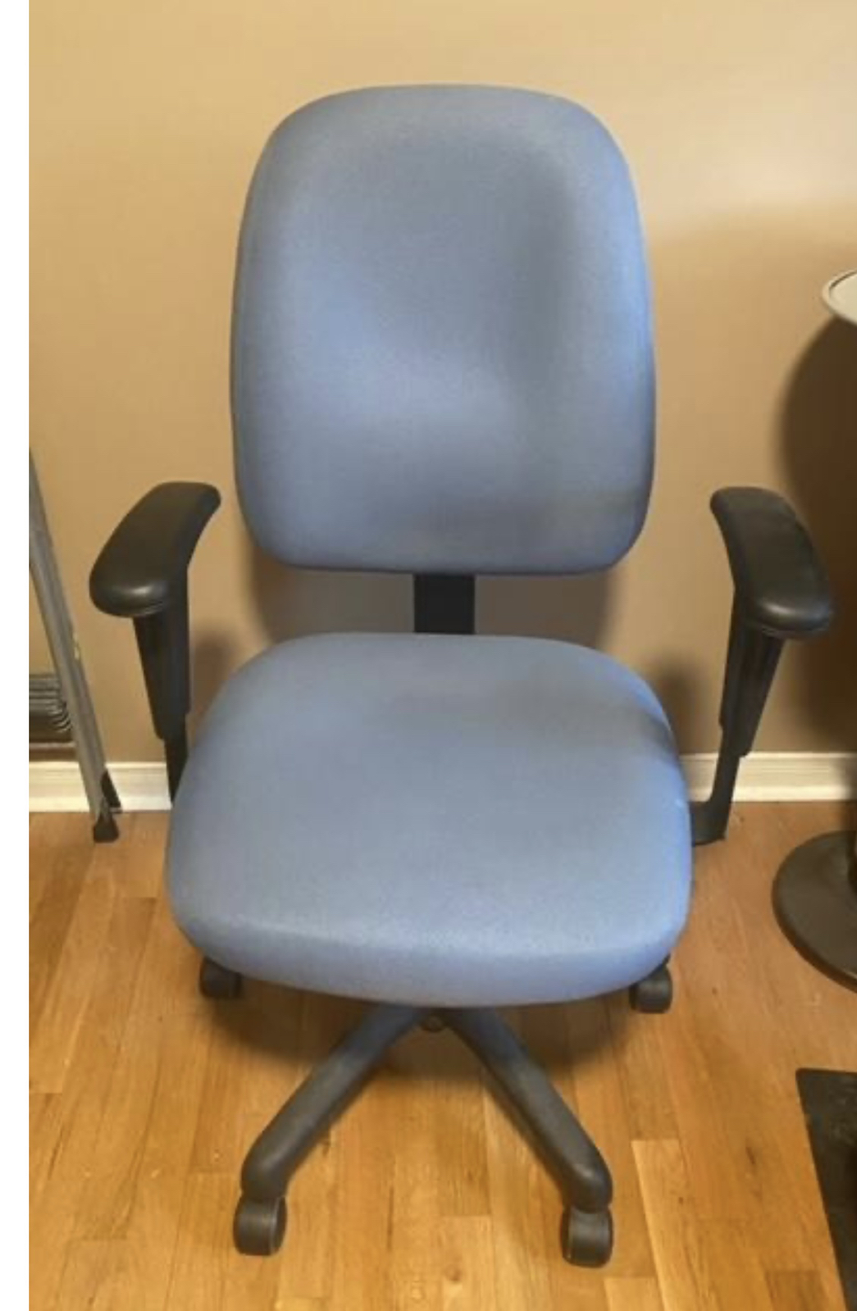 Ergonomic office chair