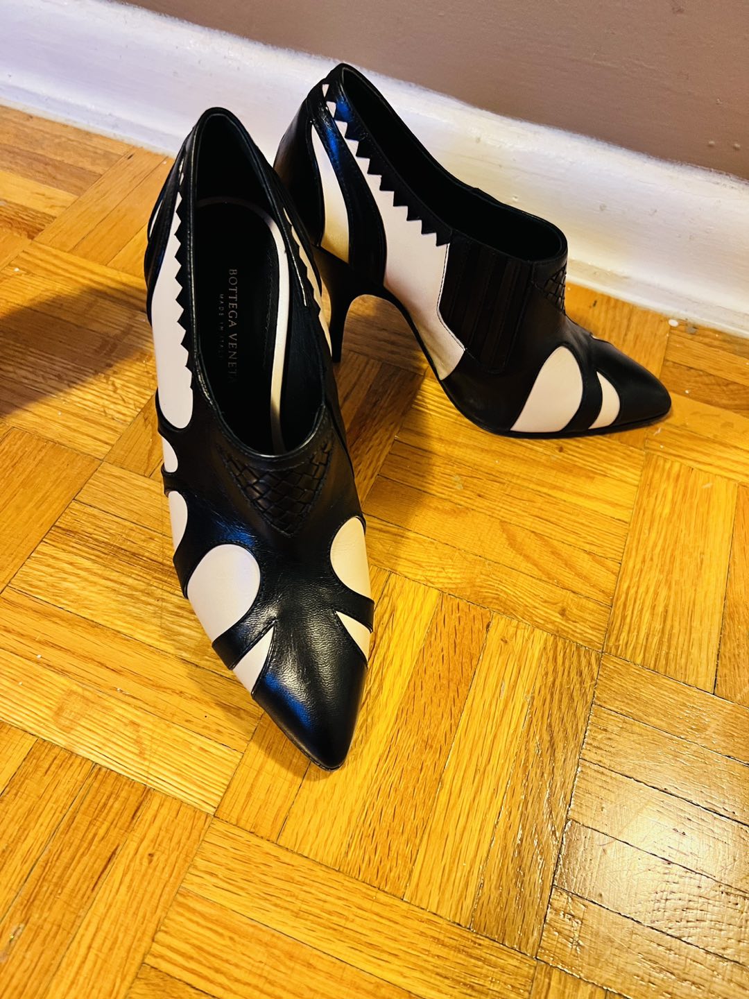 Authentic brand new Bottega Veneta ankle boots - photo 2
