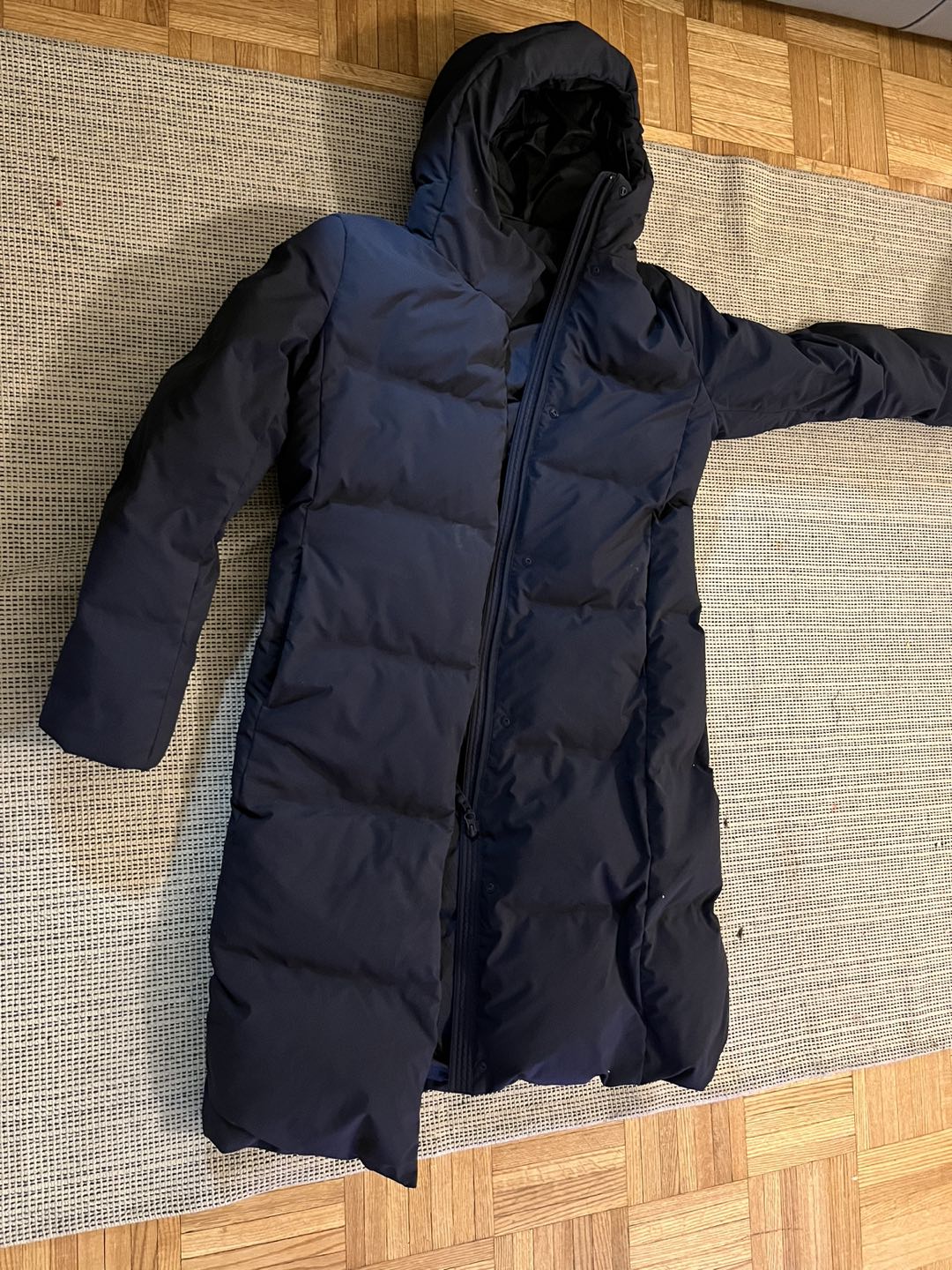 Uniqlo seamless puffer jacket
