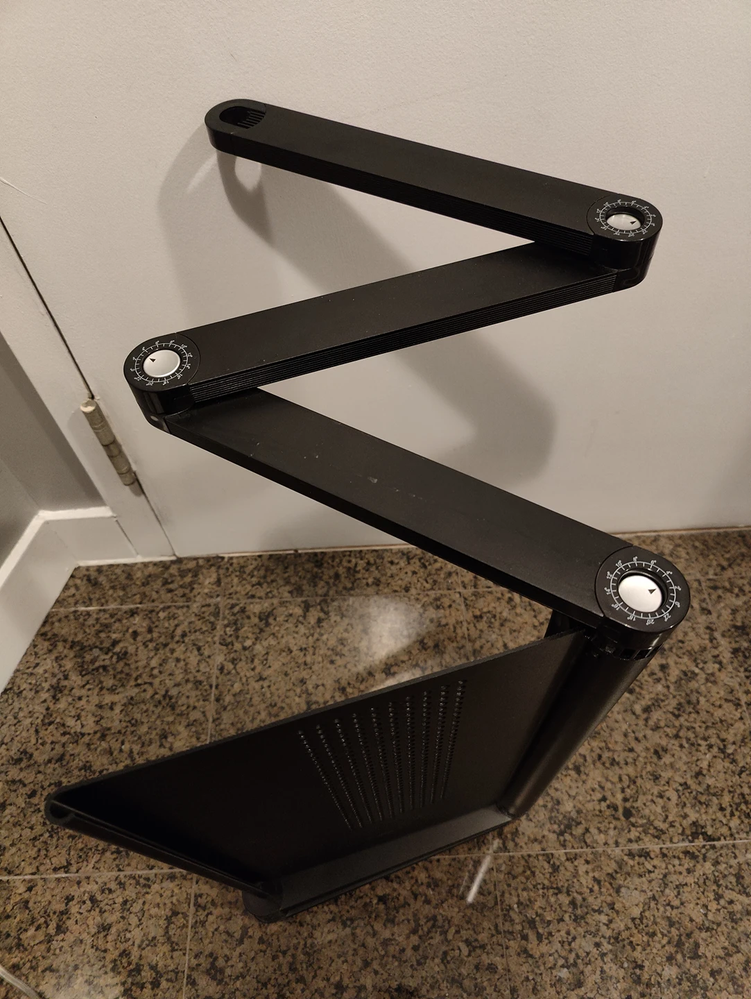 Adjustable ergonomic computer stand for anywhere. image indicator(2)