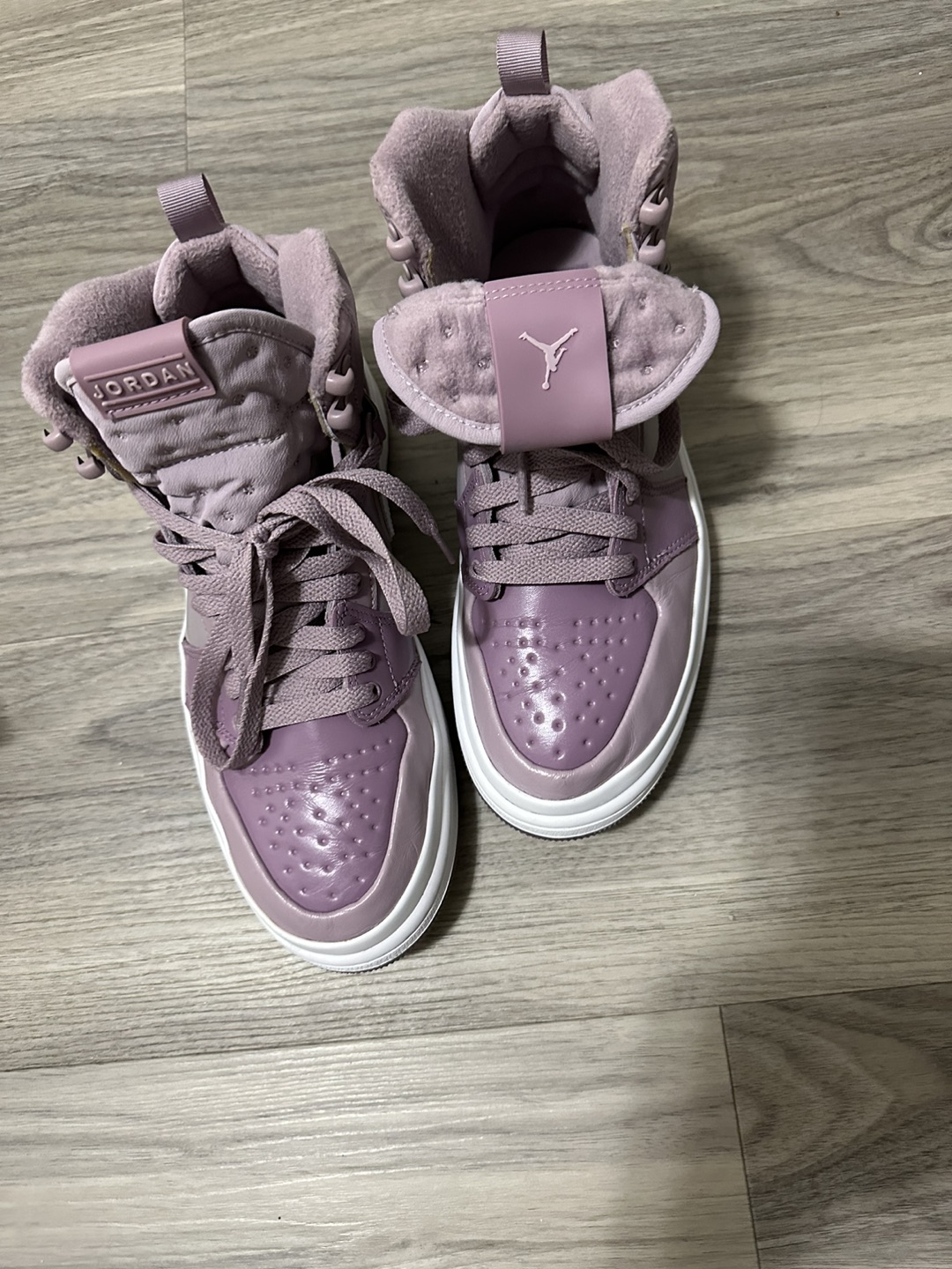 Air jordan thumbnail