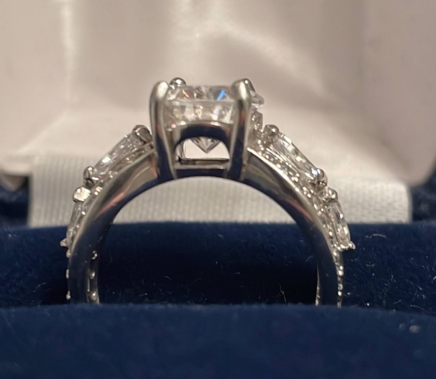 Infinite Splendor Ring - Diamonisse, centre stone - 2+carats - photo 5