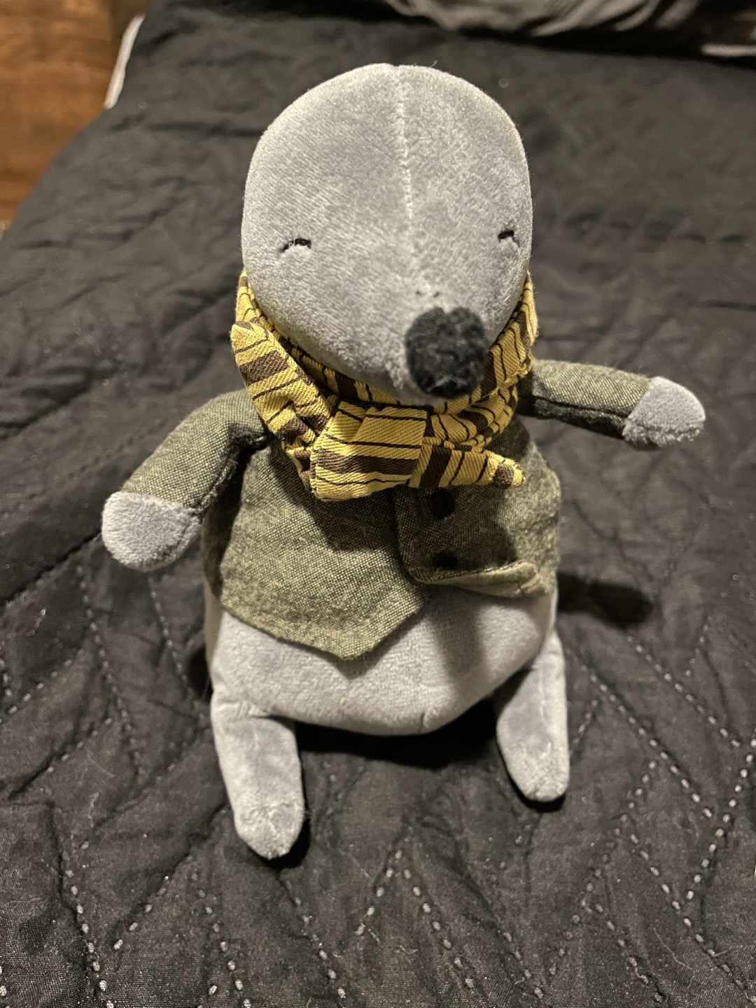 Plush toy mole