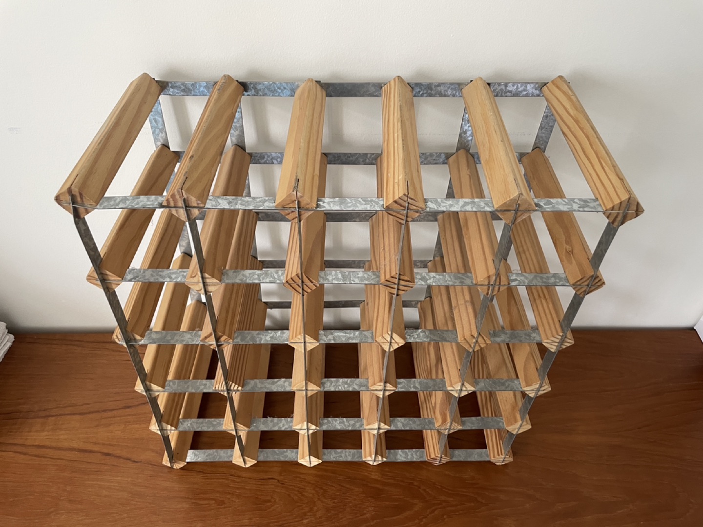 Wine and Liquor rack 25 capacity image indicator(2)