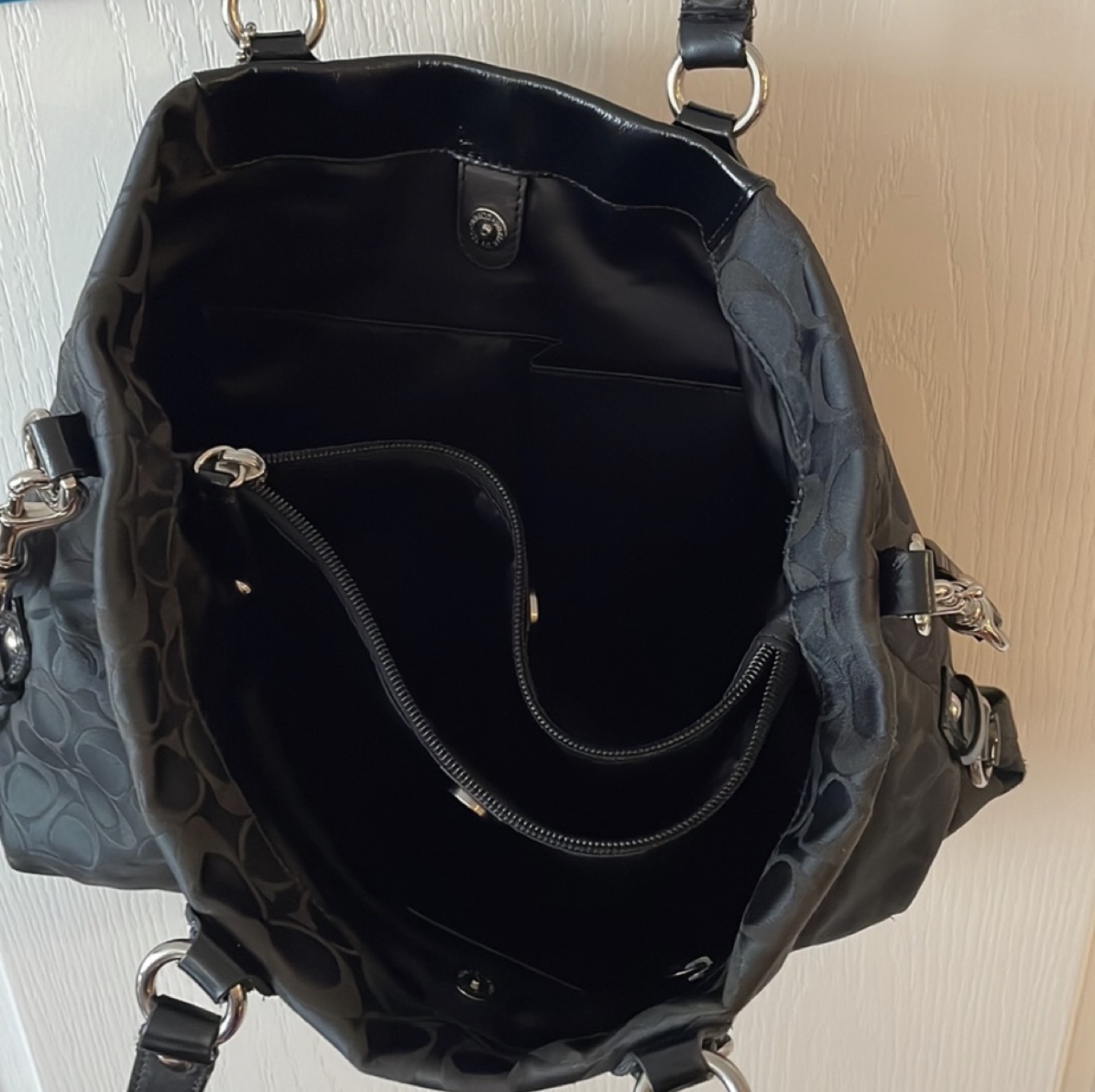COACH black patent leather/fabric carryall satchel, dual handle. - photo 4