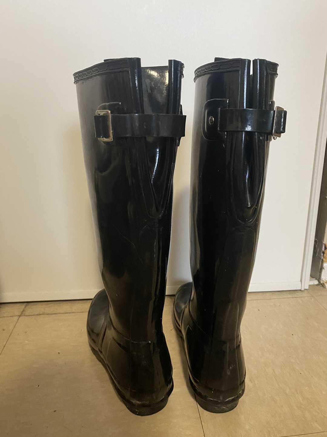 MOVING SALE! Adjustable Hunter Rain boots - photo 3